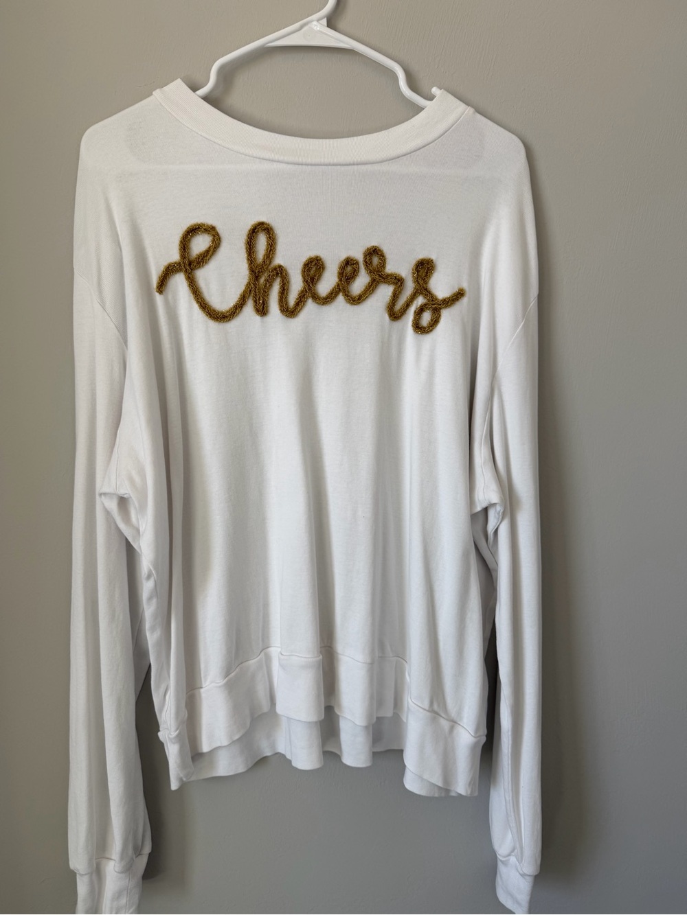 Stewart Simmons White 'Cheers' Crewneck Sweater with Gold Script